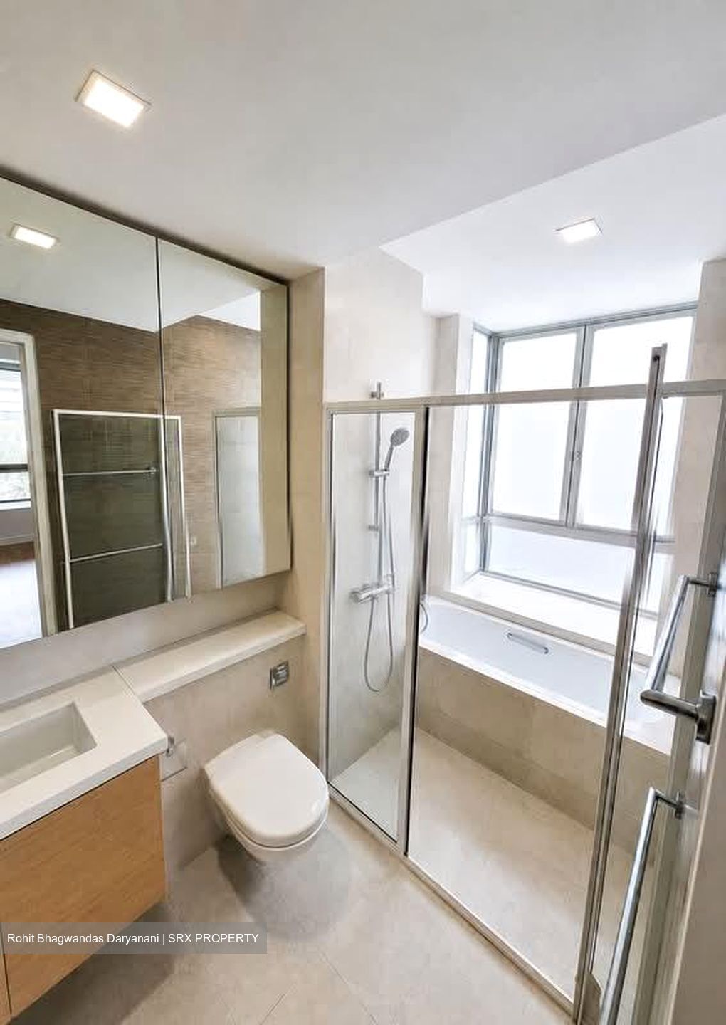 RiverEdge (D15), Condominium #585014611